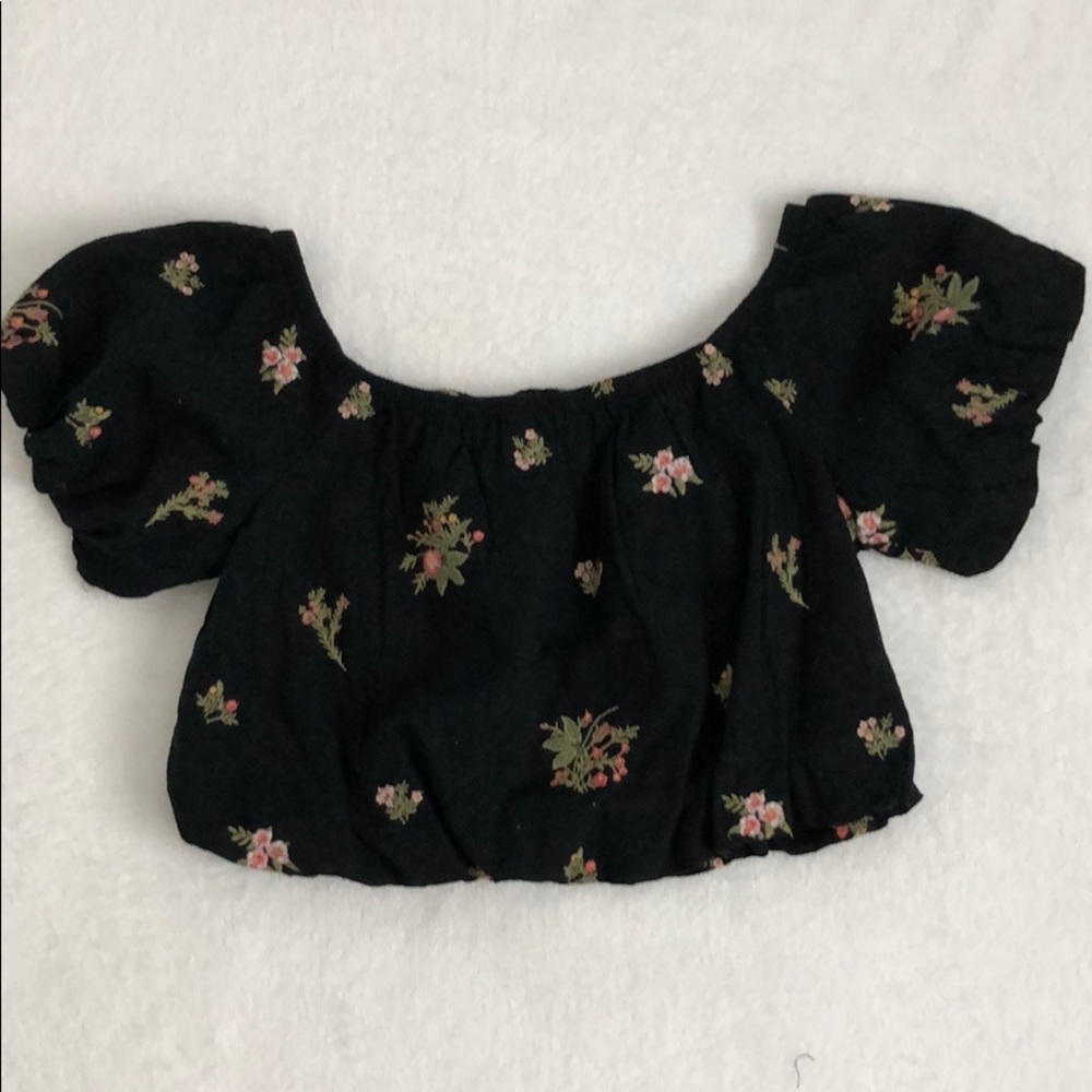American eagle off the shoulder crop top